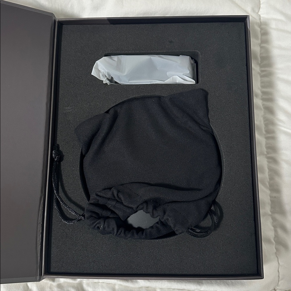 ILIOS LED Compact Mirror - Picture 3 of 4